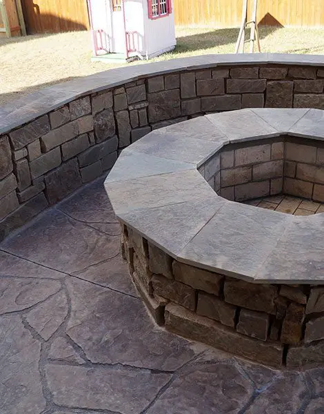 Stone Masonry Fire Pit in Olathe, Kansas