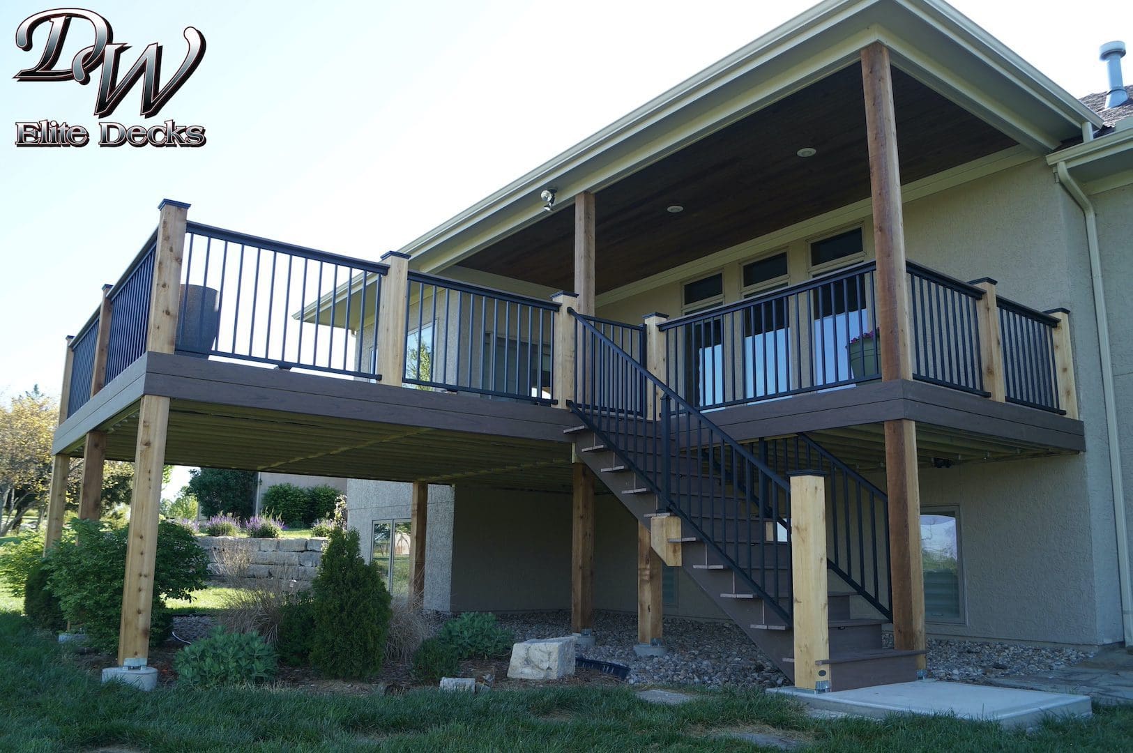 Composite Deck located in Olathe, Kansas