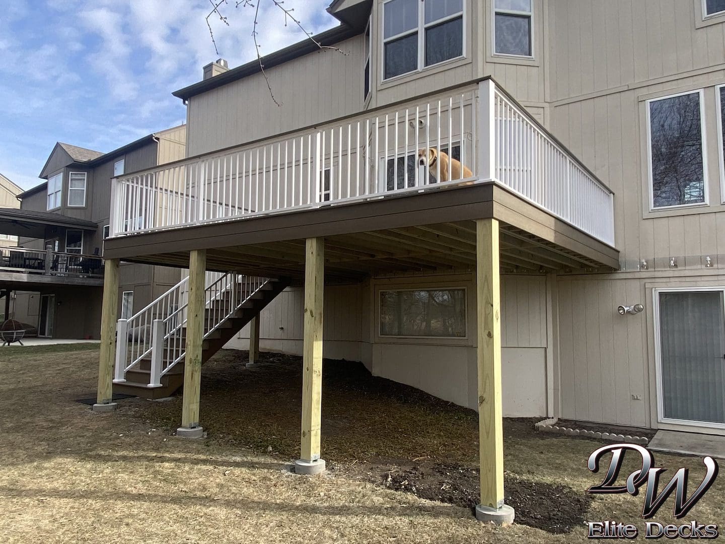 Composite Deck located in Olathe, Kansas