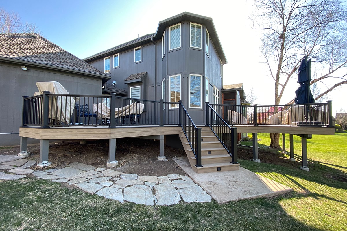 Custom Composite Decks - Image 1