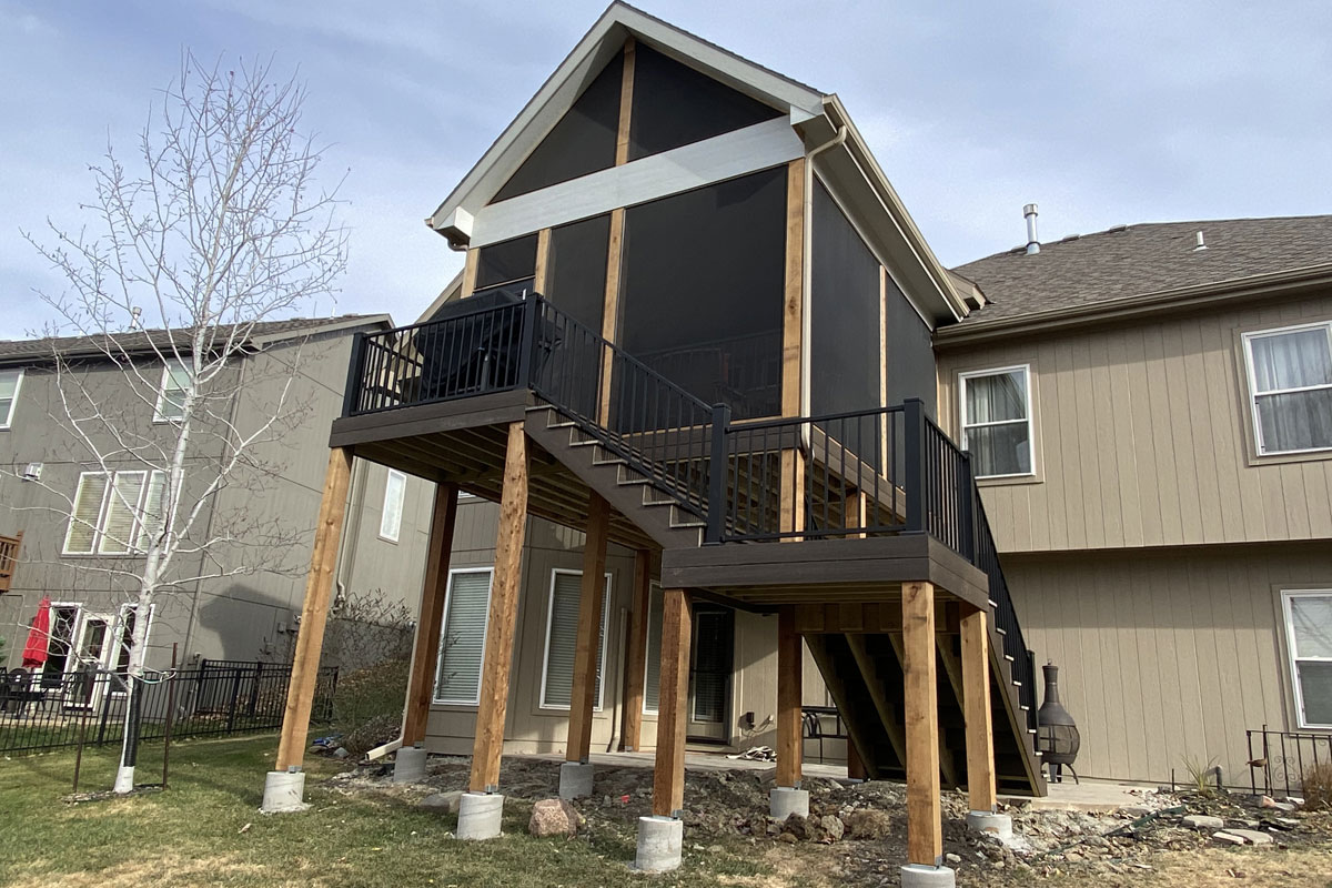 Screened Porches with Composite Flooring - Image 1