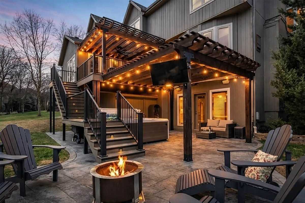 Roof Cover, Pergola, or Screened Porch - Image 1